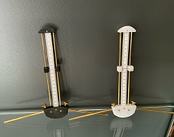 Antennes avec base en plastique